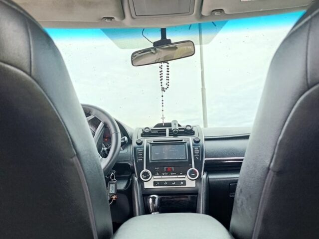 Чорний Тойота Камрі, об'ємом двигуна 0 л та пробігом 250 тис. км за 10300 $, фото 5 на Automoto.ua