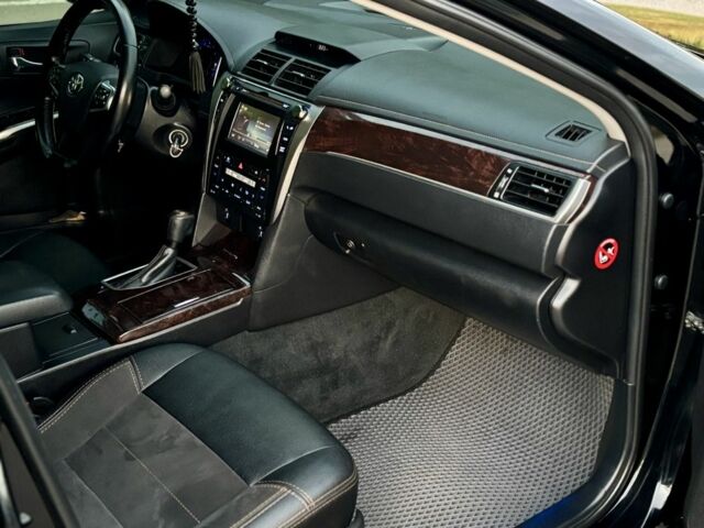 Черный Тойота Камри, объемом двигателя 2.5 л и пробегом 157 тыс. км за 16200 $, фото 15 на Automoto.ua