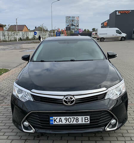 Черный Тойота Камри, объемом двигателя 2 л и пробегом 156 тыс. км за 18500 $, фото 1 на Automoto.ua