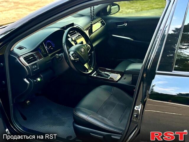 Чорний Тойота Камрі, об'ємом двигуна 2.5 л та пробігом 157 тис. км за 15700 $, фото 1 на Automoto.ua