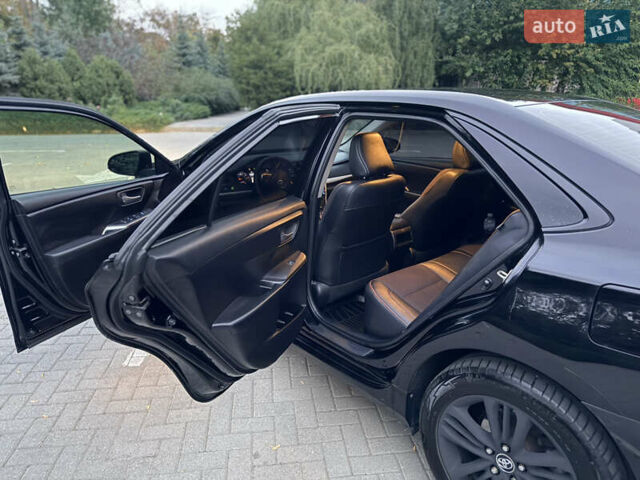 Черный Тойота Камри, объемом двигателя 2.5 л и пробегом 227 тыс. км за 14000 $, фото 38 на Automoto.ua