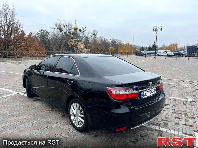 Черный Тойота Камри, объемом двигателя 2.5 л и пробегом 165 тыс. км за 16600 $, фото 5 на Automoto.ua