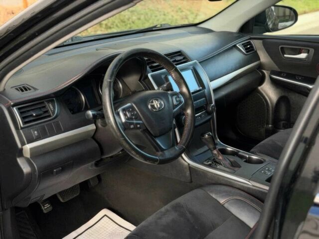 Черный Тойота Камри, объемом двигателя 3.5 л и пробегом 72 тыс. км за 10800 $, фото 6 на Automoto.ua