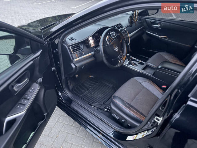 Черный Тойота Камри, объемом двигателя 2.5 л и пробегом 227 тыс. км за 14000 $, фото 26 на Automoto.ua