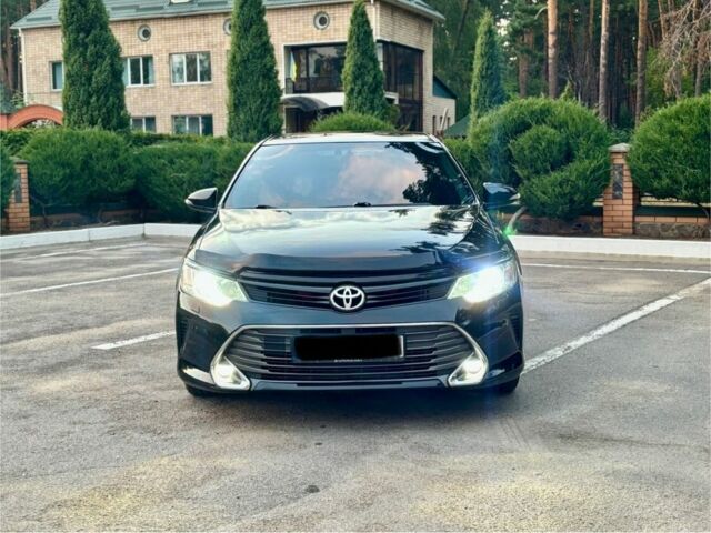 Черный Тойота Камри, объемом двигателя 2.5 л и пробегом 157 тыс. км за 16200 $, фото 1 на Automoto.ua