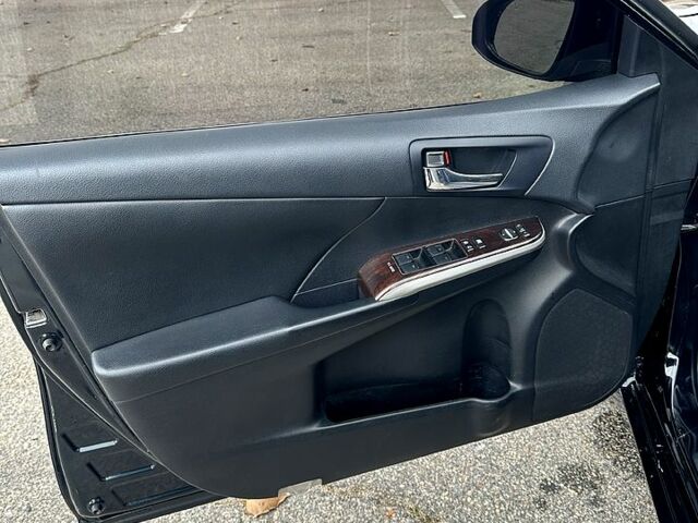 Черный Тойота Камри, объемом двигателя 2.5 л и пробегом 185 тыс. км за 17000 $, фото 10 на Automoto.ua