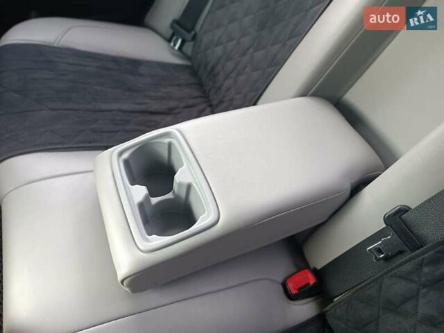 Черный Тойота Камри, объемом двигателя 2.5 л и пробегом 174 тыс. км за 14500 $, фото 28 на Automoto.ua