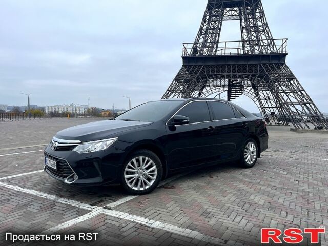 Черный Тойота Камри, объемом двигателя 2.5 л и пробегом 165 тыс. км за 16600 $, фото 2 на Automoto.ua