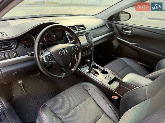 Чорний Тойота Камрі, об'ємом двигуна 2.49 л та пробігом 134 тис. км за 13900 $, фото 24 на Automoto.ua