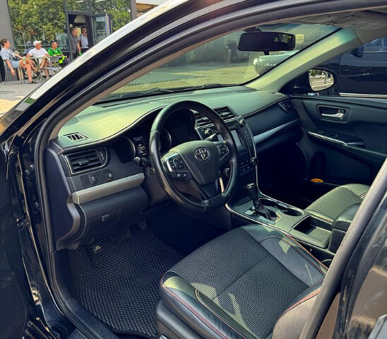 Чорний Тойота Камрі, об'ємом двигуна 2.5 л та пробігом 160 тис. км за 15200 $, фото 8 на Automoto.ua