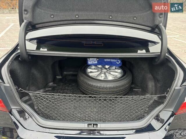 Черный Тойота Камри, объемом двигателя 2.5 л и пробегом 165 тыс. км за 16600 $, фото 18 на Automoto.ua