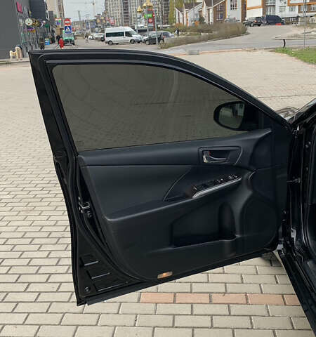 Черный Тойота Камри, объемом двигателя 2 л и пробегом 156 тыс. км за 18500 $, фото 15 на Automoto.ua