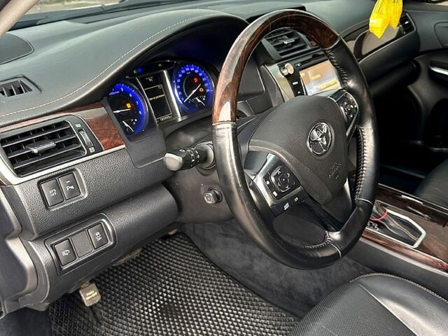 Черный Тойота Камри, объемом двигателя 2.5 л и пробегом 185 тыс. км за 17000 $, фото 7 на Automoto.ua