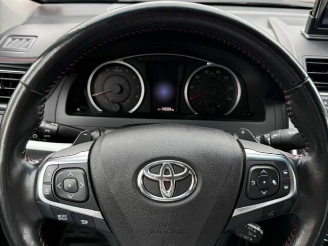 Черный Тойота Камри, объемом двигателя 2.5 л и пробегом 142 тыс. км за 13700 $, фото 4 на Automoto.ua