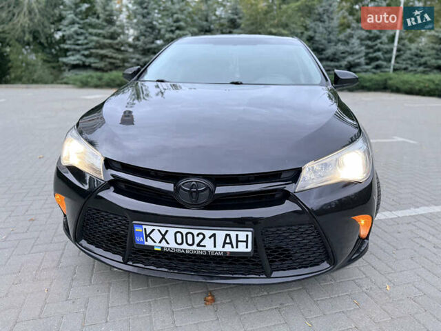 Черный Тойота Камри, объемом двигателя 2.5 л и пробегом 227 тыс. км за 14000 $, фото 2 на Automoto.ua