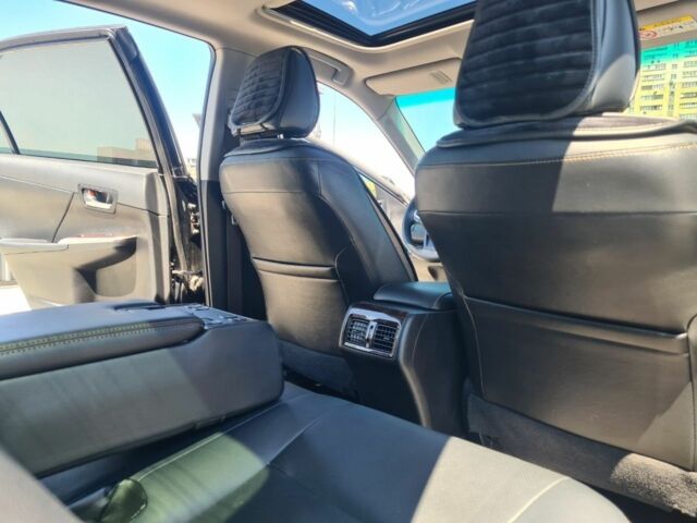 Черный Тойота Камри, объемом двигателя 2.5 л и пробегом 230 тыс. км за 16990 $, фото 7 на Automoto.ua