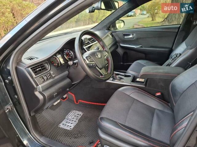 Черный Тойота Камри, объемом двигателя 2.49 л и пробегом 180 тыс. км за 15500 $, фото 12 на Automoto.ua