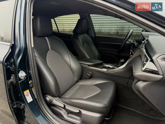 Чорний Тойота Камрі, об'ємом двигуна 2.5 л та пробігом 174 тис. км за 17300 $, фото 8 на Automoto.ua