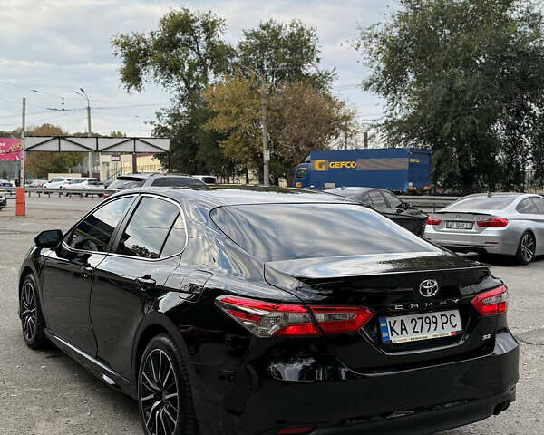 Тойота Камри 2017 в Днепре (Днепропетровске) на Automoto.ua Черный Тойота Камри, объемом двигателя 2.49 л и пробегом 180 тыс. км за 16800 $, фото 3 на Automoto.ua