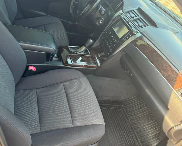 Чорний Тойота Камрі, об'ємом двигуна 2.49 л та пробігом 142 тис. км за 17100 $, фото 12 на Automoto.ua