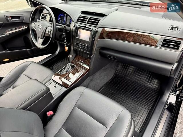 Черный Тойота Камри, объемом двигателя 2.49 л и пробегом 70 тыс. км за 20000 $, фото 34 на Automoto.ua