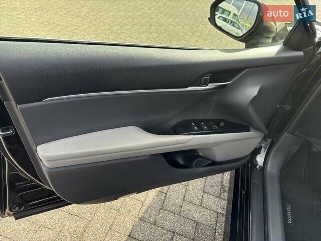 Черный Тойота Камри, объемом двигателя 2.5 л и пробегом 167 тыс. км за 18000 $, фото 15 на Automoto.ua