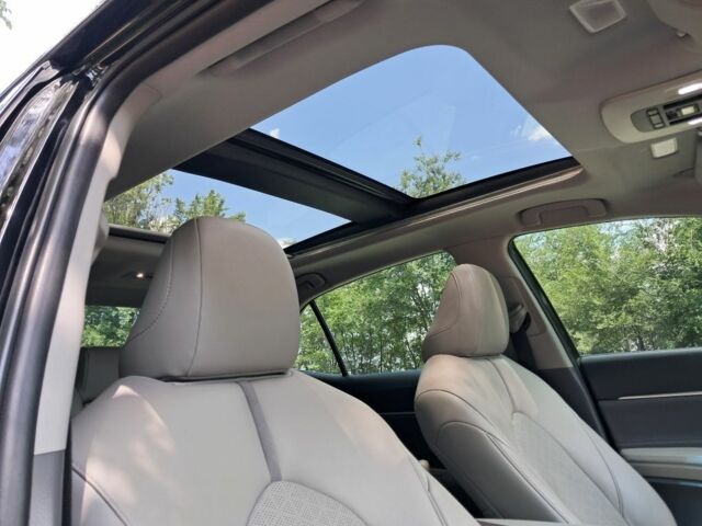 Черный Тойота Камри, объемом двигателя 3.5 л и пробегом 70 тыс. км за 24500 $, фото 4 на Automoto.ua