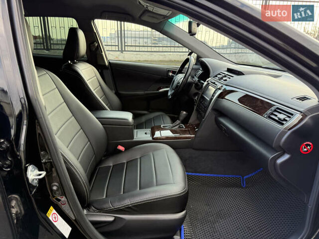 Черный Тойота Камри, объемом двигателя 2.49 л и пробегом 170 тыс. км за 17000 $, фото 24 на Automoto.ua