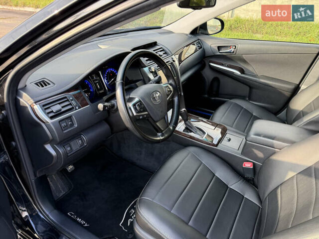 Черный Тойота Камри, объемом двигателя 2.49 л и пробегом 170 тыс. км за 17000 $, фото 11 на Automoto.ua