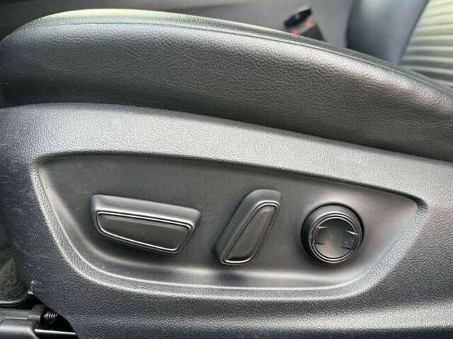 Чорний Тойота Камрі, об'ємом двигуна 2.5 л та пробігом 147 тис. км за 16300 $, фото 11 на Automoto.ua