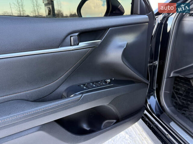 Черный Тойота Камри, объемом двигателя 2.49 л и пробегом 179 тыс. км за 20500 $, фото 10 на Automoto.ua