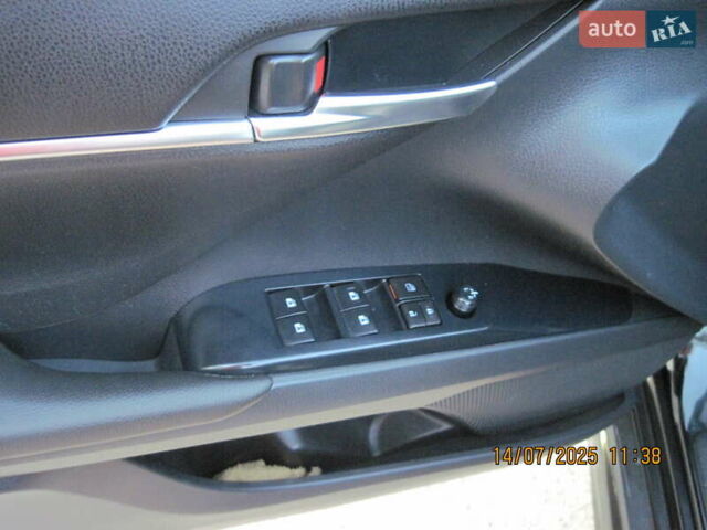 Чорний Тойота Камрі, об'ємом двигуна 2.49 л та пробігом 132 тис. км за 19900 $, фото 10 на Automoto.ua