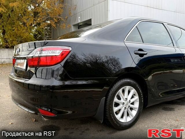 Чорний Тойота Камрі, об'ємом двигуна 2.5 л та пробігом 133 тис. км за 18200 $, фото 4 на Automoto.ua