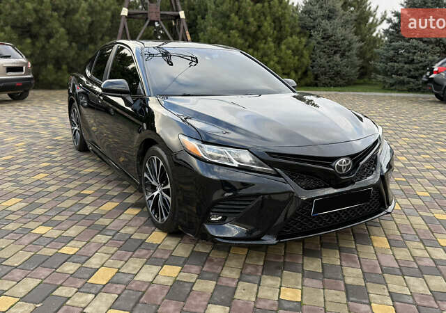 Черный Тойота Камри, объемом двигателя 2.49 л и пробегом 155 тыс. км за 18999 $, фото 2 на Automoto.ua