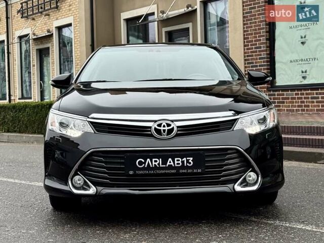 Черный Тойота Камри, объемом двигателя 2.49 л и пробегом 70 тыс. км за 20000 $, фото 3 на Automoto.ua