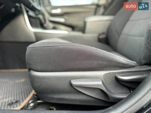 Чорний Тойота Камрі, об'ємом двигуна 2.49 л та пробігом 185 тис. км за 14500 $, фото 28 на Automoto.ua