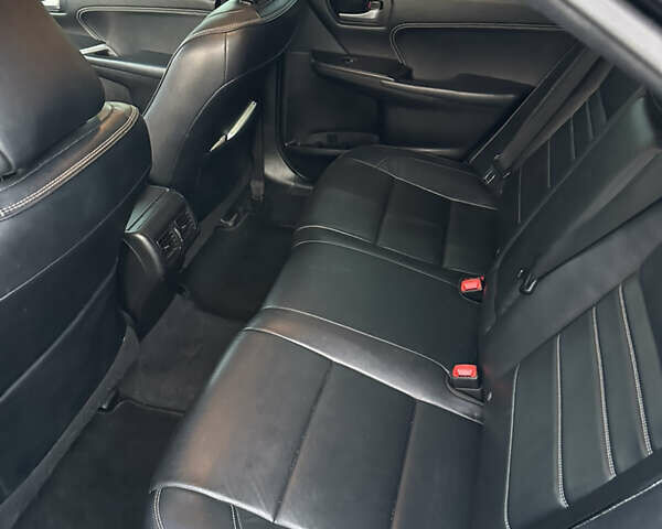Чорний Тойота Камрі, об'ємом двигуна 2.49 л та пробігом 132 тис. км за 16000 $, фото 5 на Automoto.ua