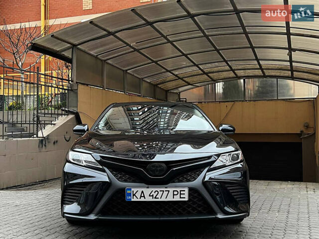 Черный Тойота Камри, объемом двигателя 2.49 л и пробегом 136 тыс. км за 17000 $, фото 3 на Automoto.ua