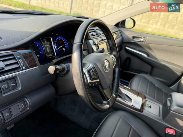 Черный Тойота Камри, объемом двигателя 2.49 л и пробегом 170 тыс. км за 17000 $, фото 14 на Automoto.ua