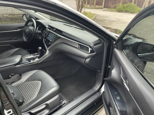 Чорний Тойота Камрі, об'ємом двигуна 2.5 л та пробігом 180 тис. км за 15999 $, фото 17 на Automoto.ua