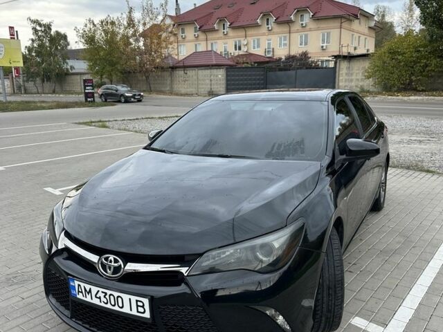Черный Тойота Камри, объемом двигателя 2.5 л и пробегом 117 тыс. км за 16500 $, фото 1 на Automoto.ua