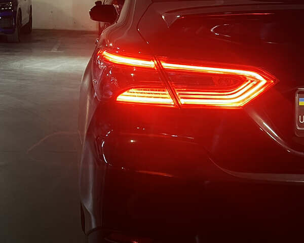 Чорний Тойота Камрі, об'ємом двигуна 2.49 л та пробігом 130 тис. км за 25000 $, фото 8 на Automoto.ua