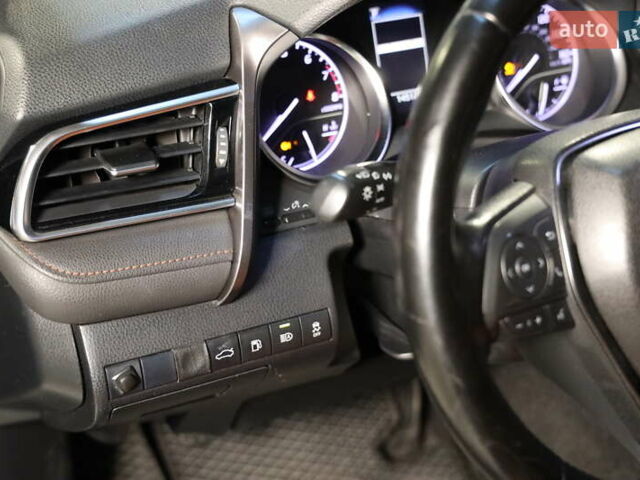 Черный Тойота Камри, объемом двигателя 2.49 л и пробегом 145 тыс. км за 16800 $, фото 14 на Automoto.ua