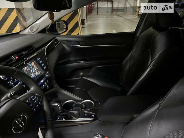 Чорний Тойота Камрі, об'ємом двигуна 2.5 л та пробігом 120 тис. км за 28300 $, фото 21 на Automoto.ua