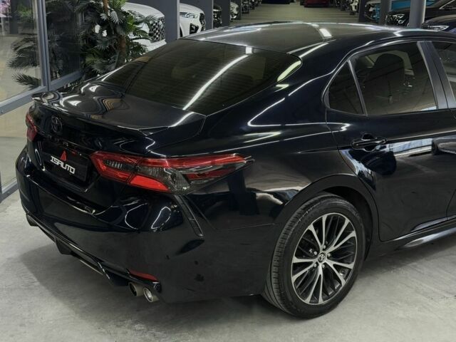 Черный Тойота Камри, объемом двигателя 2.5 л и пробегом 133 тыс. км за 18500 $, фото 9 на Automoto.ua