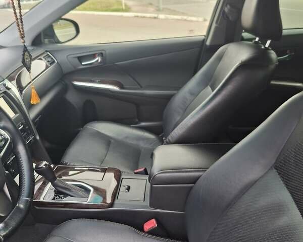 Черный Тойота Камри, объемом двигателя 2.49 л и пробегом 132 тыс. км за 19000 $, фото 5 на Automoto.ua