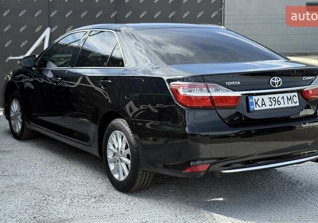 Черный Тойота Камри, объемом двигателя 2.49 л и пробегом 105 тыс. км за 17000 $, фото 5 на Automoto.ua