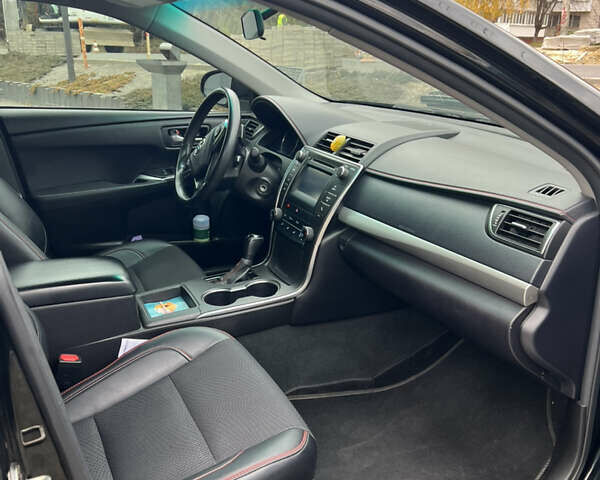 Черный Тойота Камри, объемом двигателя 2.5 л и пробегом 102 тыс. км за 15300 $, фото 6 на Automoto.ua