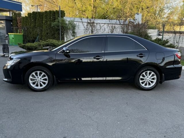 Чорний Тойота Камрі, об'ємом двигуна 2.5 л та пробігом 133 тис. км за 18200 $, фото 5 на Automoto.ua