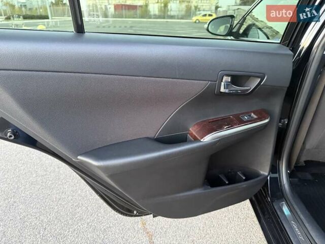 Тойота Камри 2017 в Киеве на Automoto.ua Черный Тойота Камри, объемом двигателя 2.49 л и пробегом 79 тыс. км за 19999 $, фото 30 на Automoto.ua